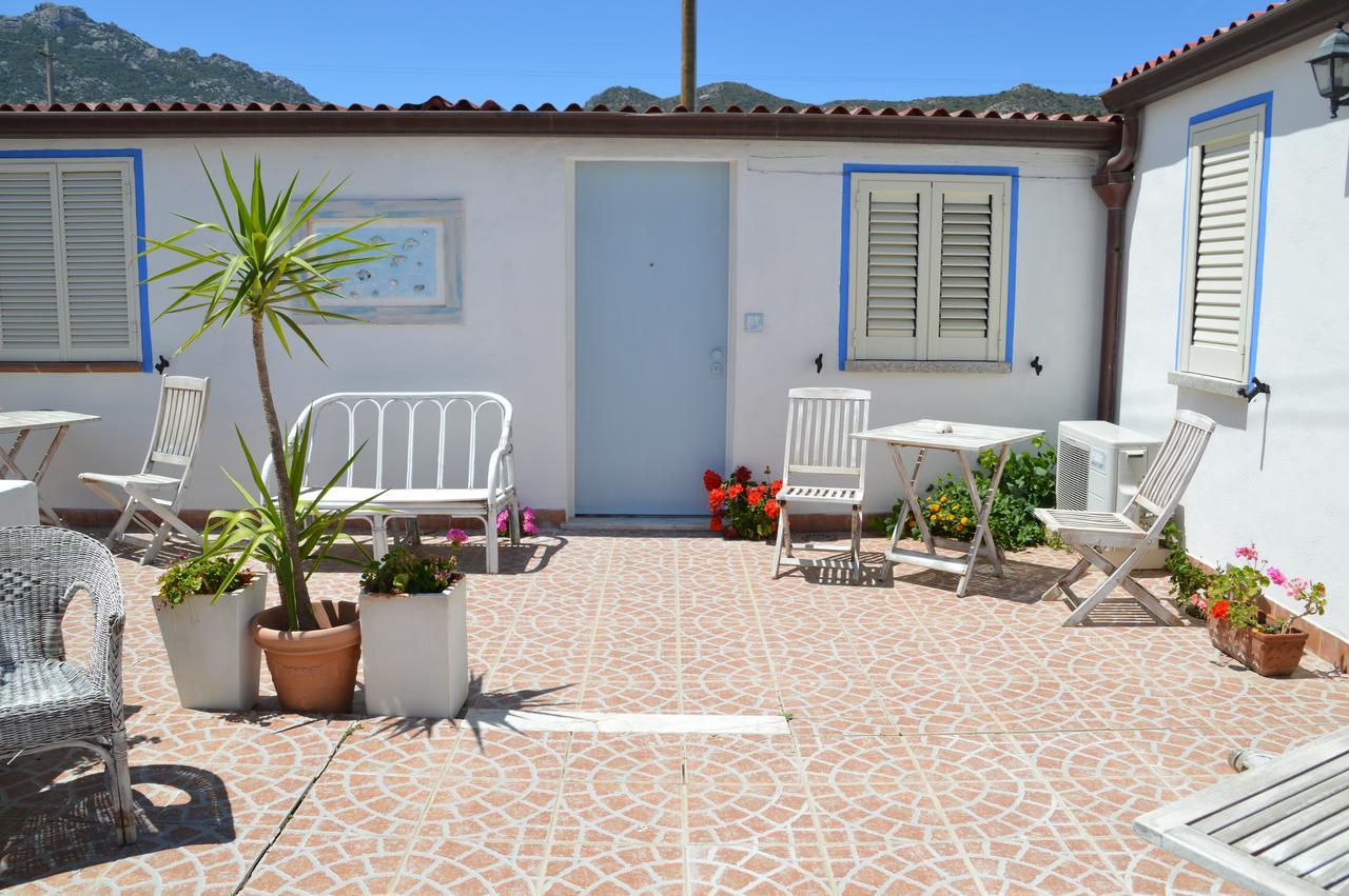 Hotel Il Timone Cugnana Exterior photo