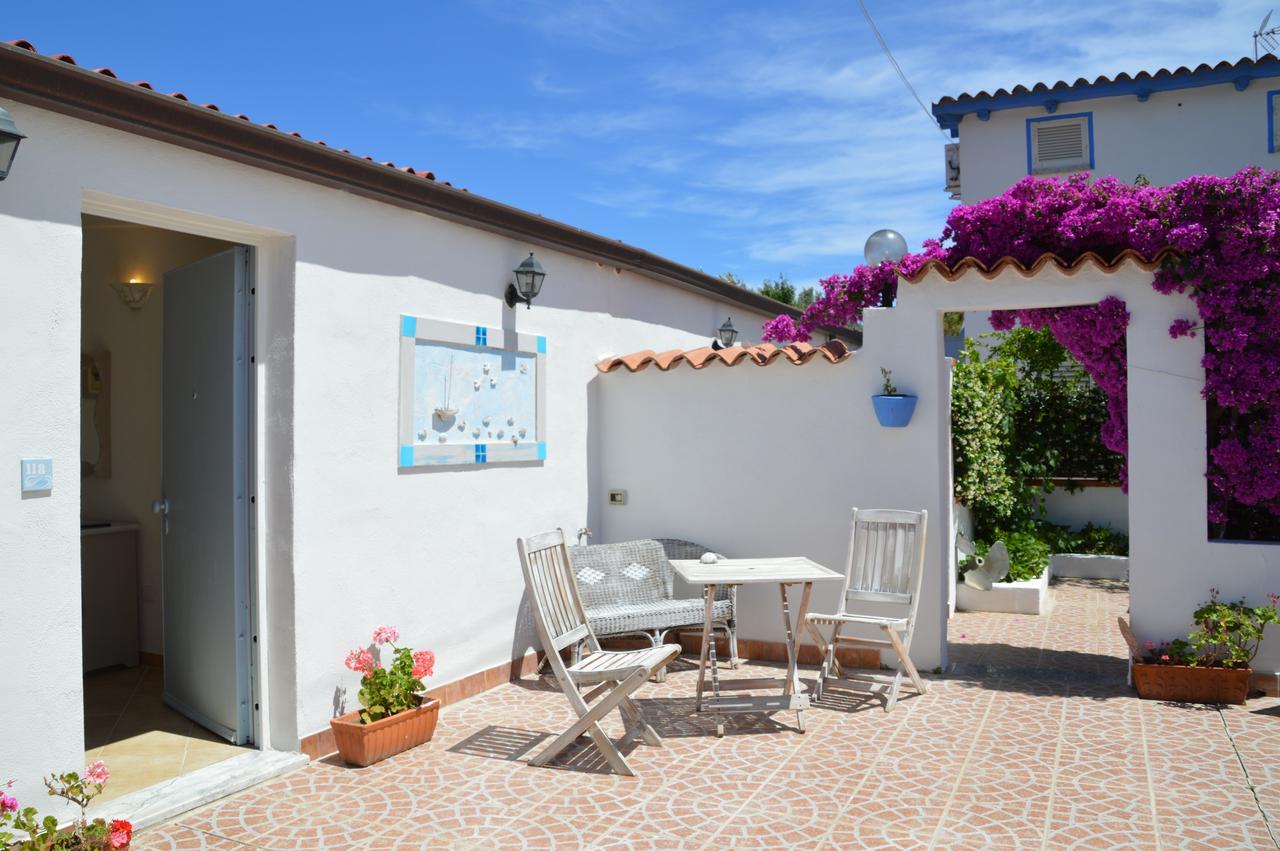 Hotel Il Timone Cugnana Exterior photo