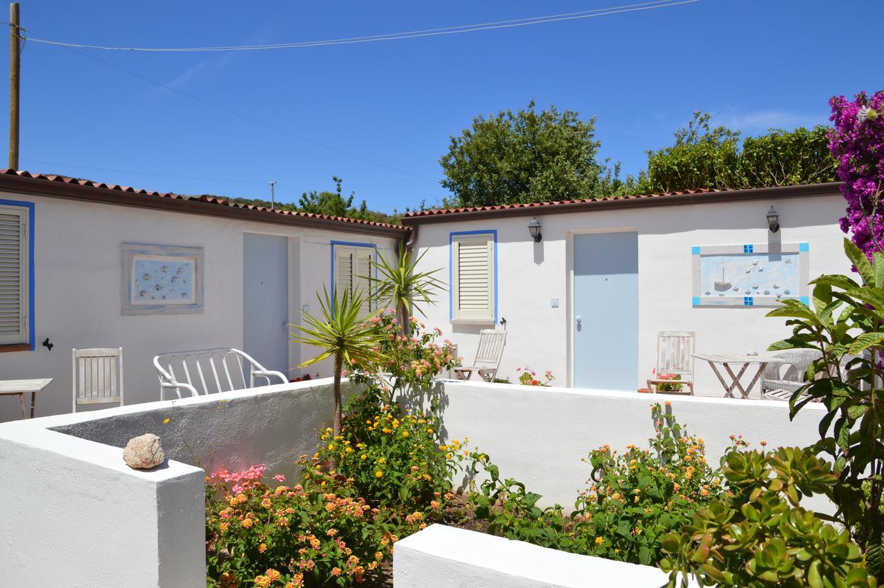 Hotel Il Timone Cugnana Exterior photo