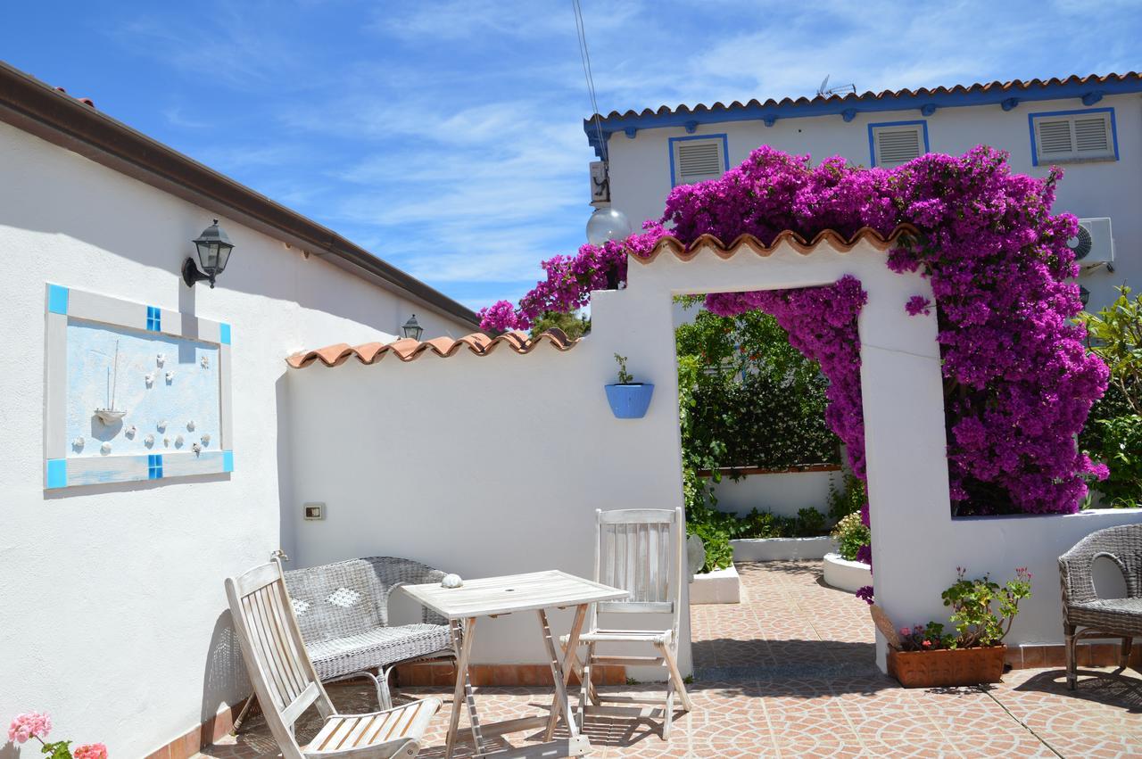 Hotel Il Timone Cugnana Exterior photo