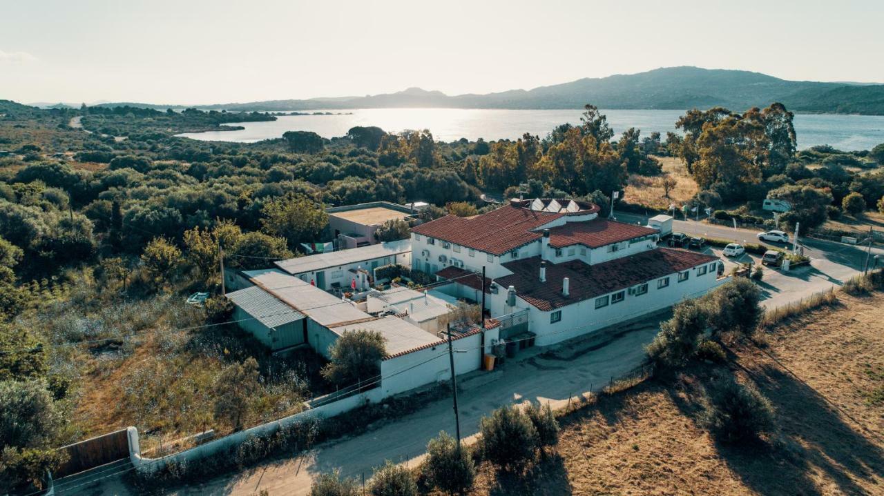 Hotel Il Timone Cugnana Exterior photo